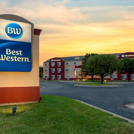 Best Western Governors Inn And Suites Wichita Bagian luar foto