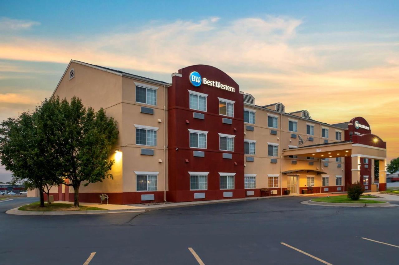 Best Western Governors Inn And Suites Wichita Bagian luar foto