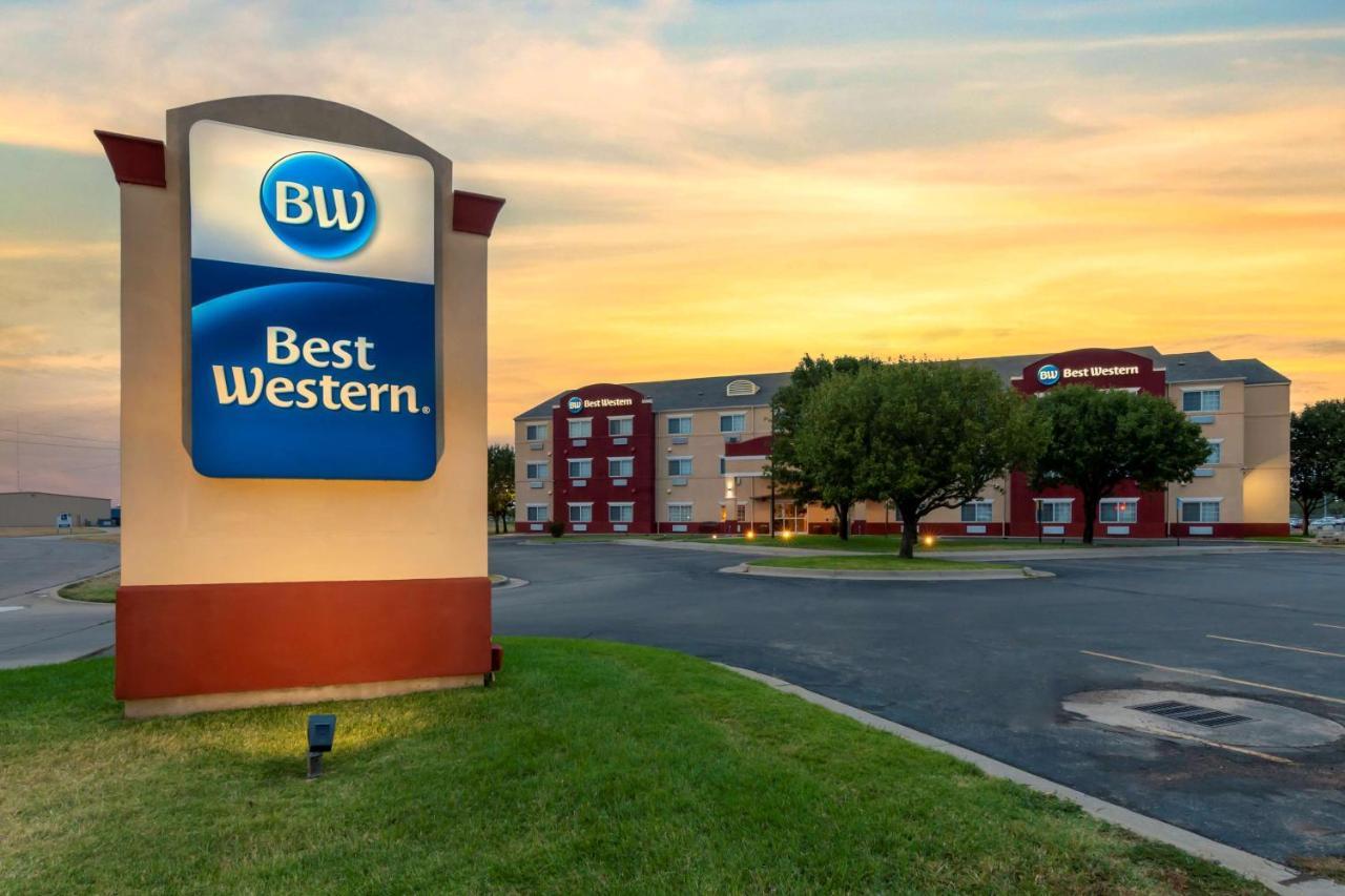 Best Western Governors Inn And Suites Wichita Bagian luar foto