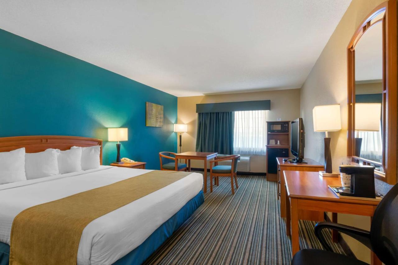 Best Western Governors Inn And Suites Wichita Bagian luar foto