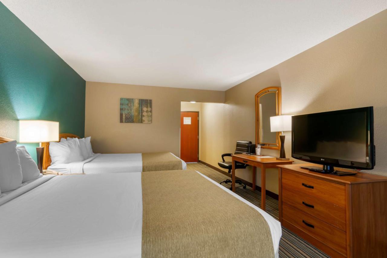 Best Western Governors Inn And Suites Wichita Bagian luar foto