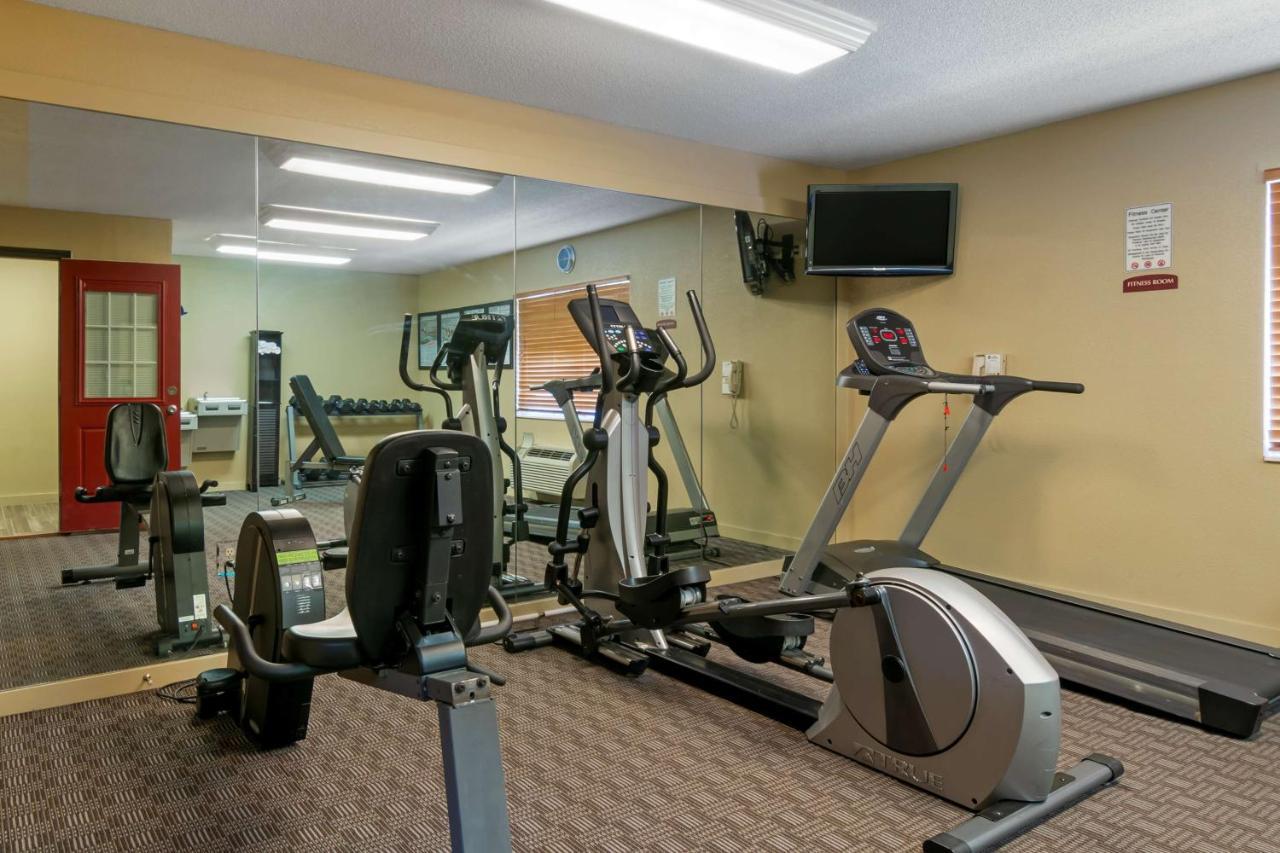 Best Western Governors Inn And Suites Wichita Bagian luar foto